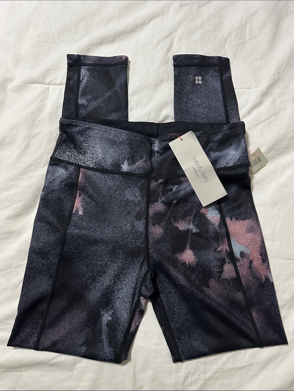 Sweaty Betty Black and Pink High-Waist Printed Leggings REVERSIBLE